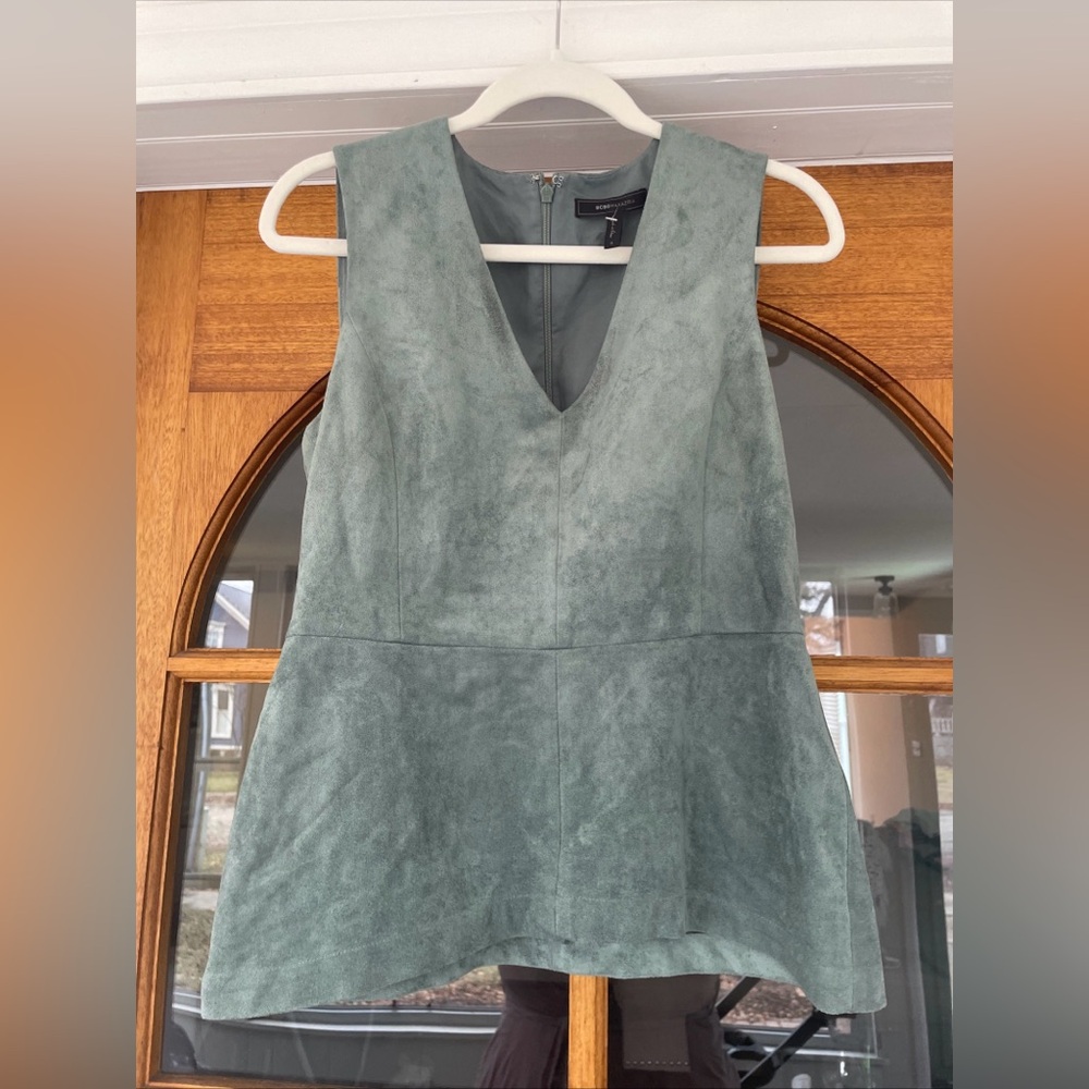 Bcbgmaxazria Women’s Faux Suede Sage Green Top Size Small
